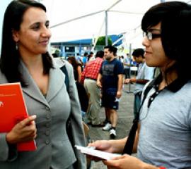 Vicerrectora Kri en la Feria del Postulante Usach 2011