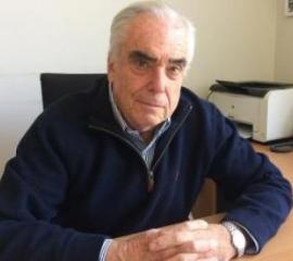 Dr. Eugenio Spencer 