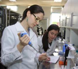 Mujeres en Laboratorio